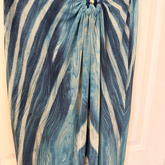 Fashion Nova Teal and Navy Patterned Crop Top - Picture 11 of 14